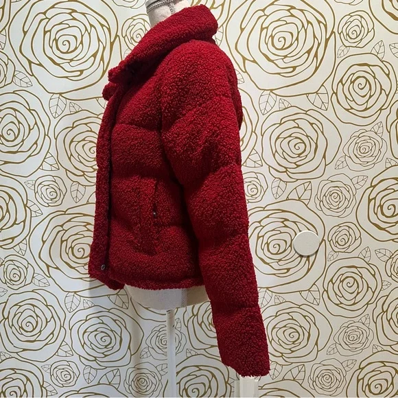 Abercrombie & Fitch red Sherpa Puffer Jacket - Picture 5 of 8